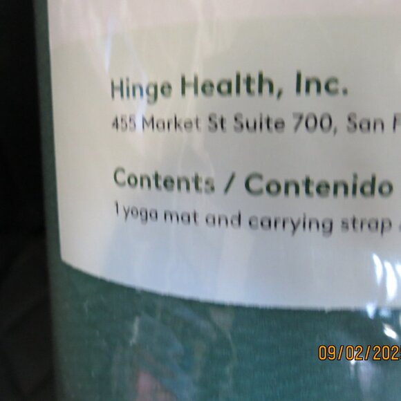 New in plastic Yoga Mat and Carrying Strap - Picture 3 of 3